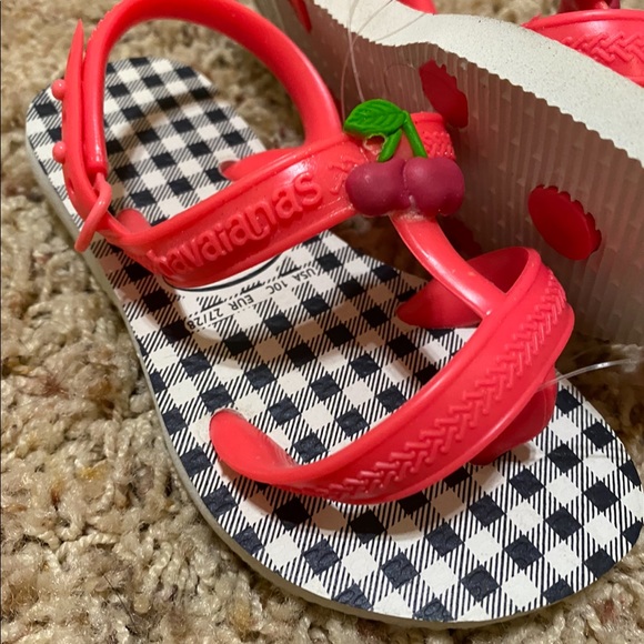 Havaianas Flip Flops - Picture 4 of 7